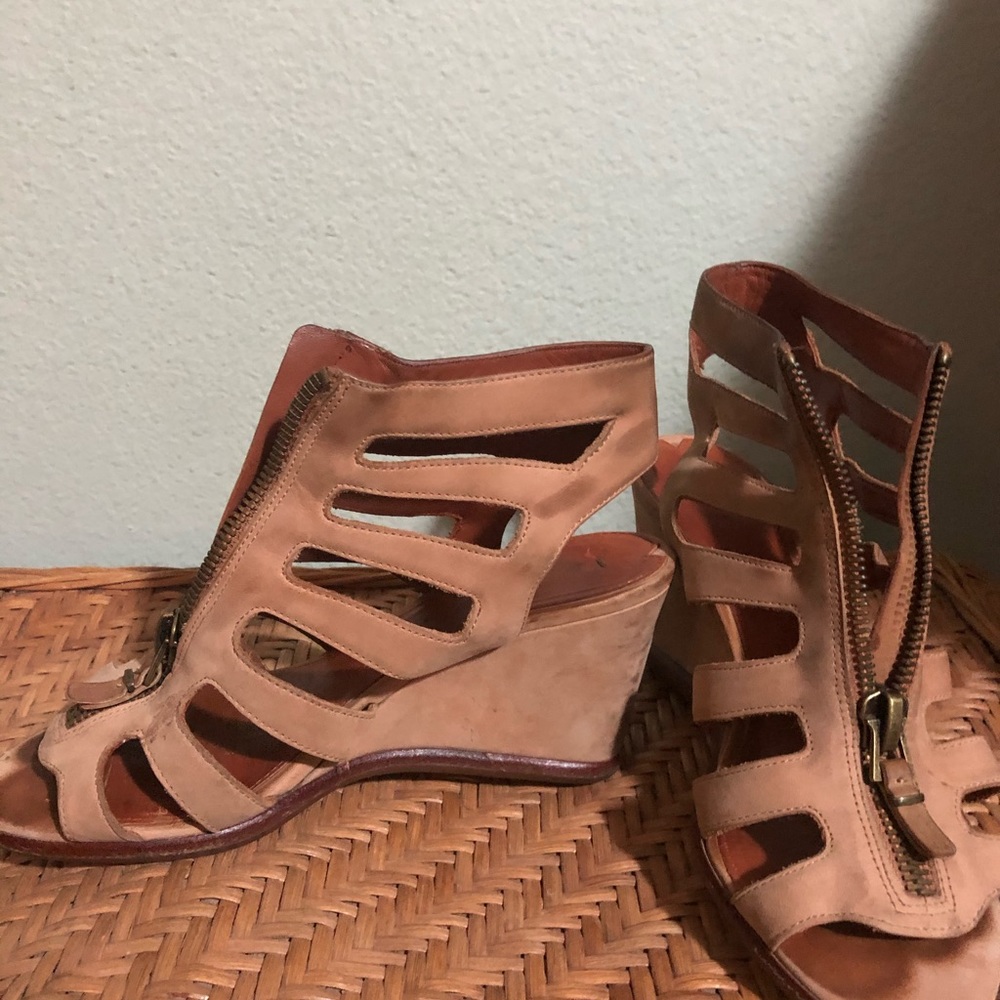 Wedges - Picture 2 of 6